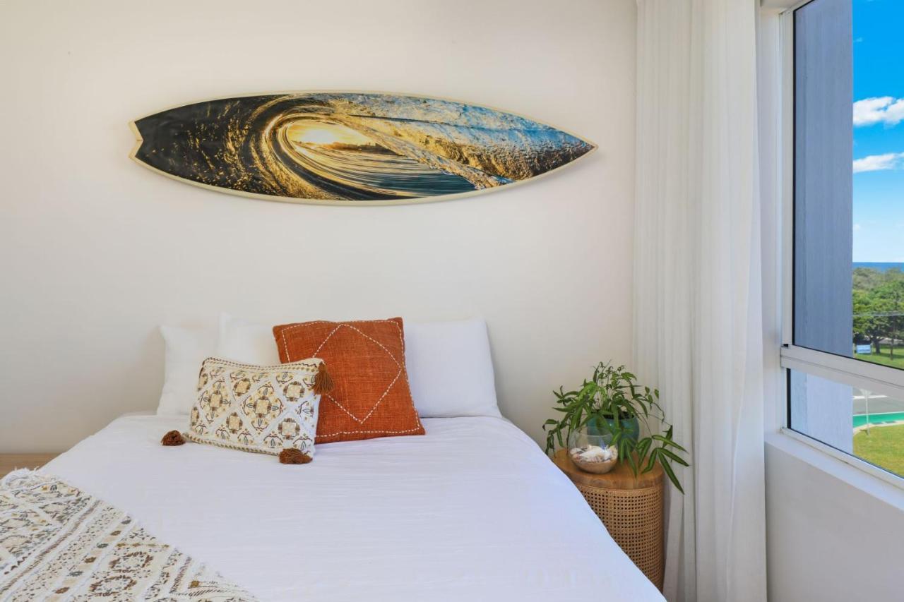 Beachside Resort Kawana Waters Buddina エクステリア 写真