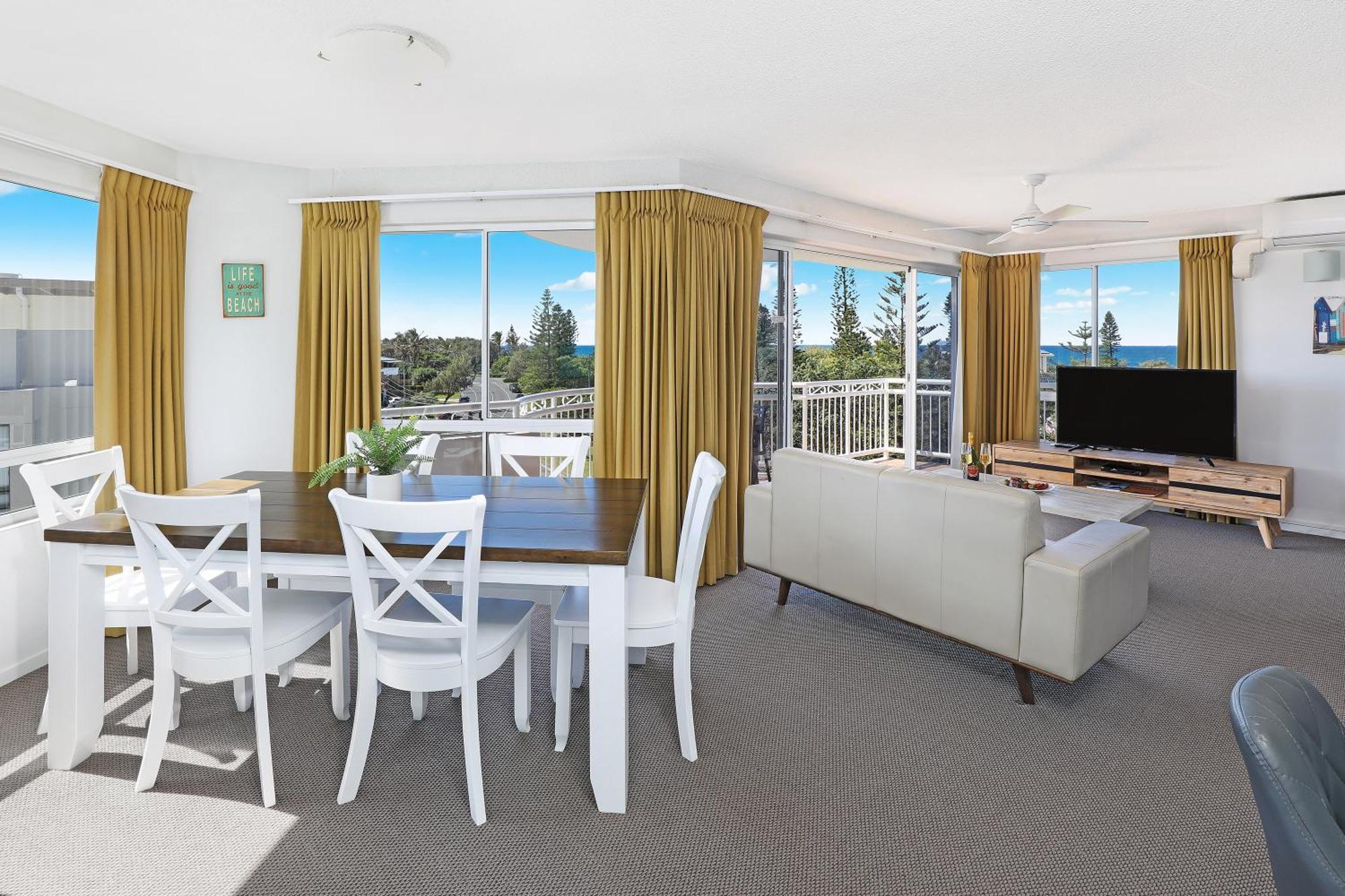 Beachside Resort Kawana Waters Buddina エクステリア 写真