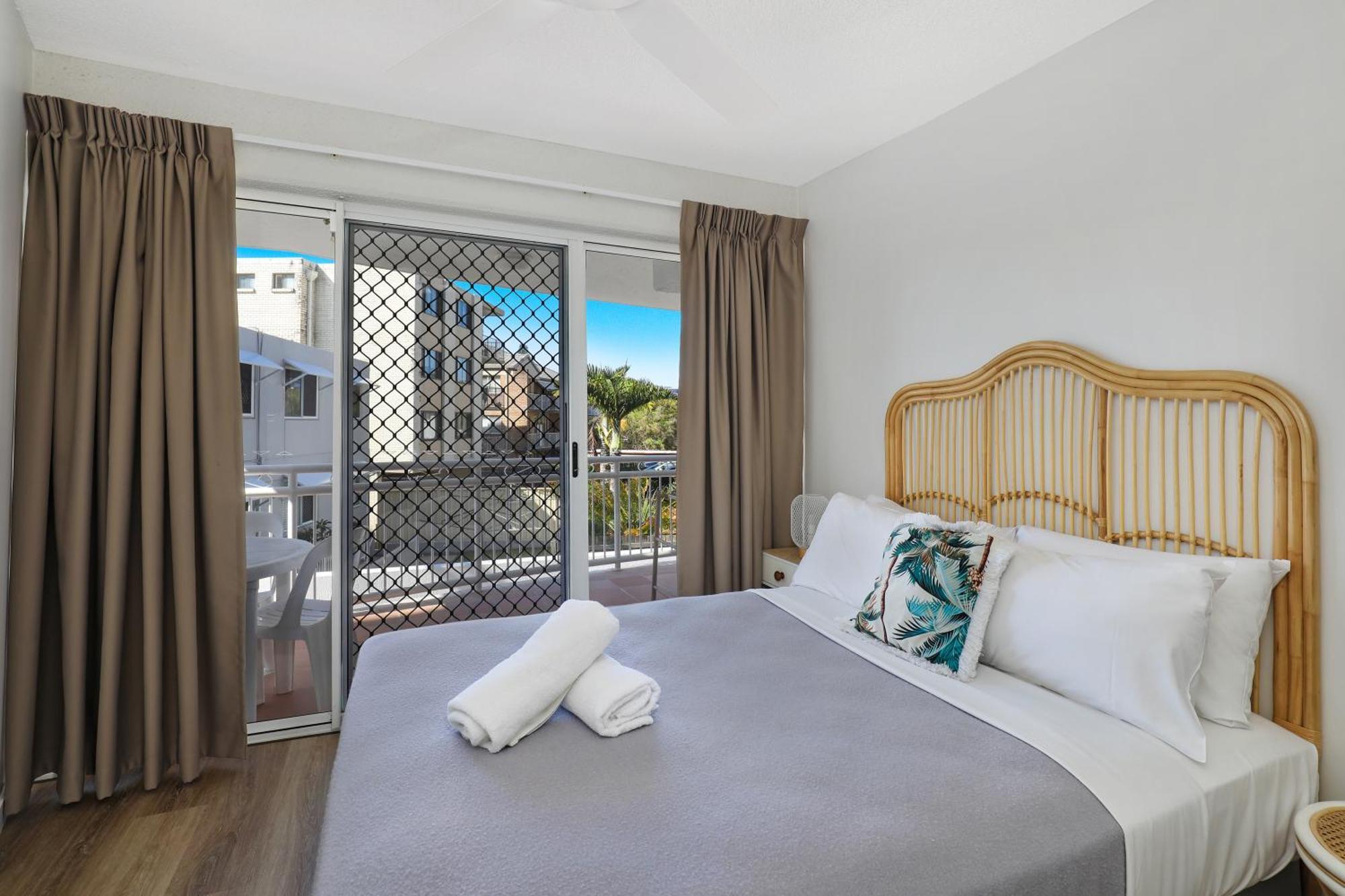 Beachside Resort Kawana Waters Buddina エクステリア 写真