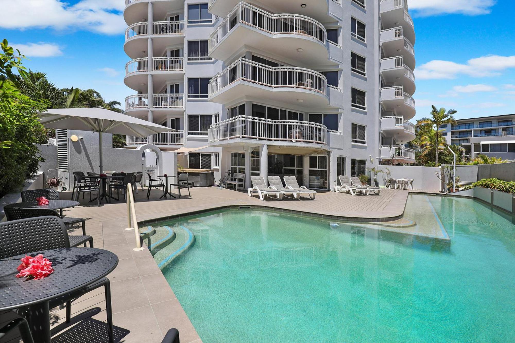 Beachside Resort Kawana Waters Buddina エクステリア 写真