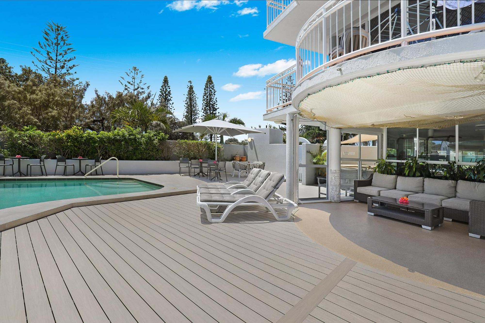 Beachside Resort Kawana Waters Buddina エクステリア 写真