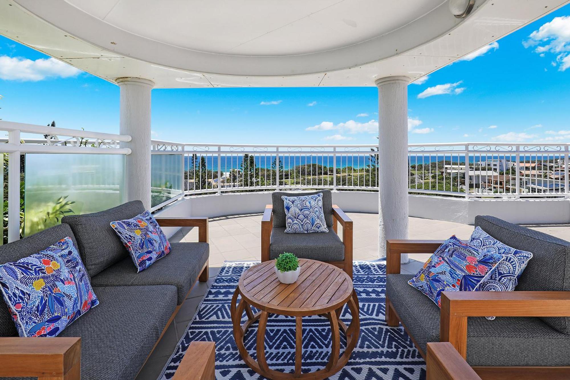 Beachside Resort Kawana Waters Buddina エクステリア 写真
