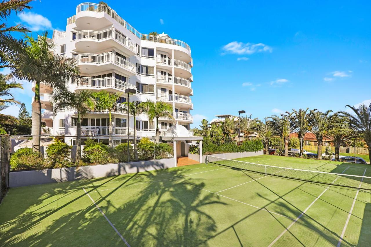 Beachside Resort Kawana Waters Buddina エクステリア 写真
